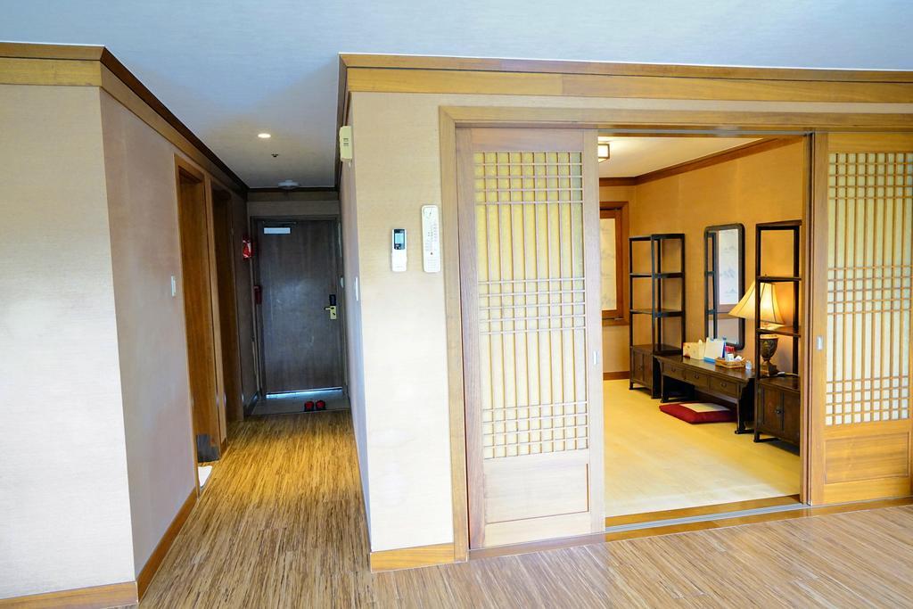 Lake Hills Jeju Resort Seogwipo Bagian luar foto
