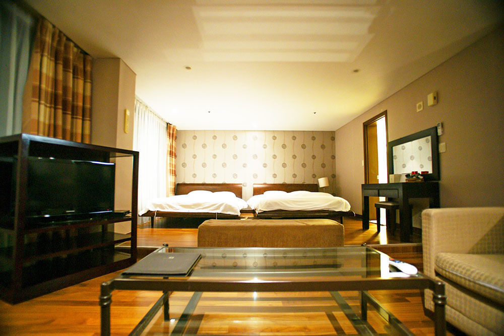 Lake Hills Jeju Resort Seogwipo Bagian luar foto